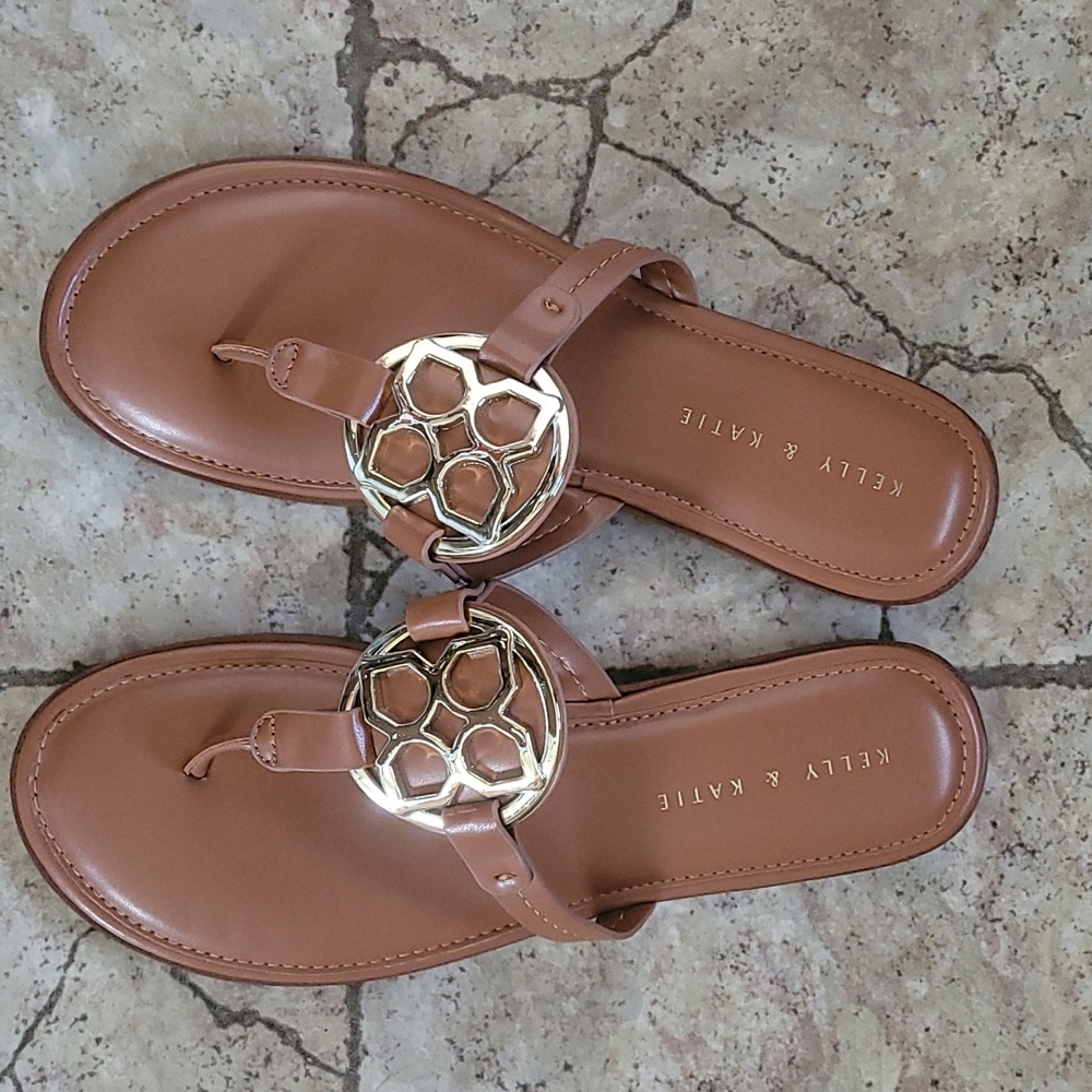 Thong sandals